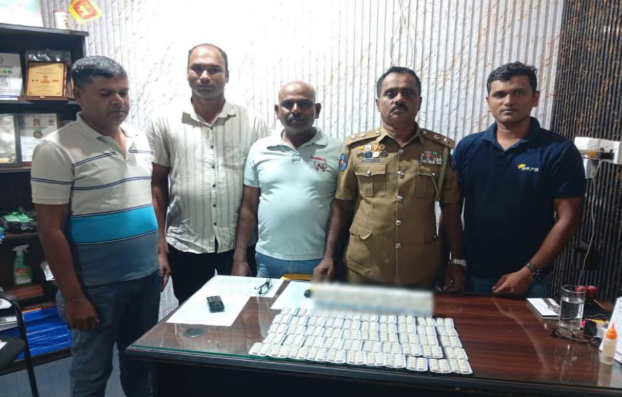 தமிழர் பகுதியில் சுற்றிவளைக்கப்பட்ட வீடு; போதை மாத்திரைகளுடன் இளைஞர் அதிரடி கைது